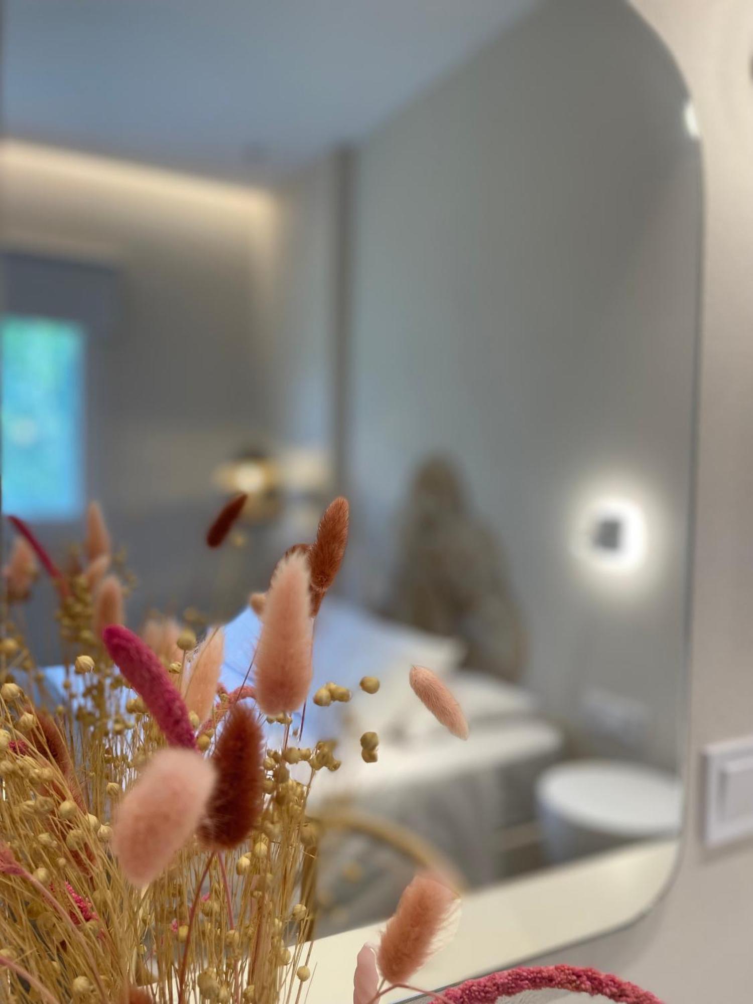 Staybridge Apartments, เมซอนกิ ภายนอก รูปภาพ