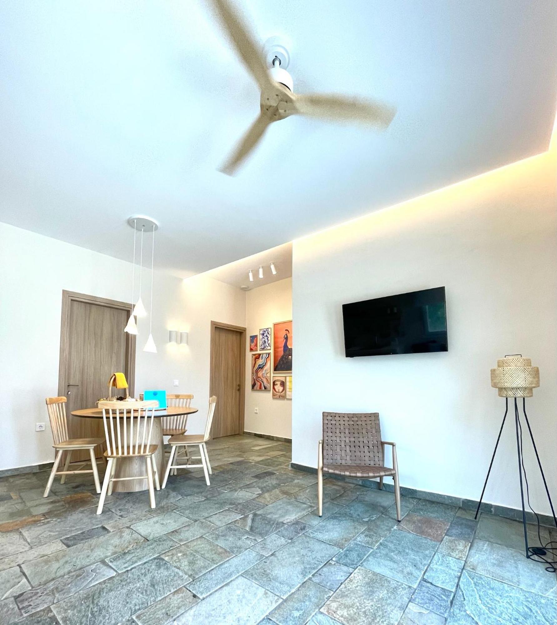 Staybridge Apartments, เมซอนกิ ภายนอก รูปภาพ