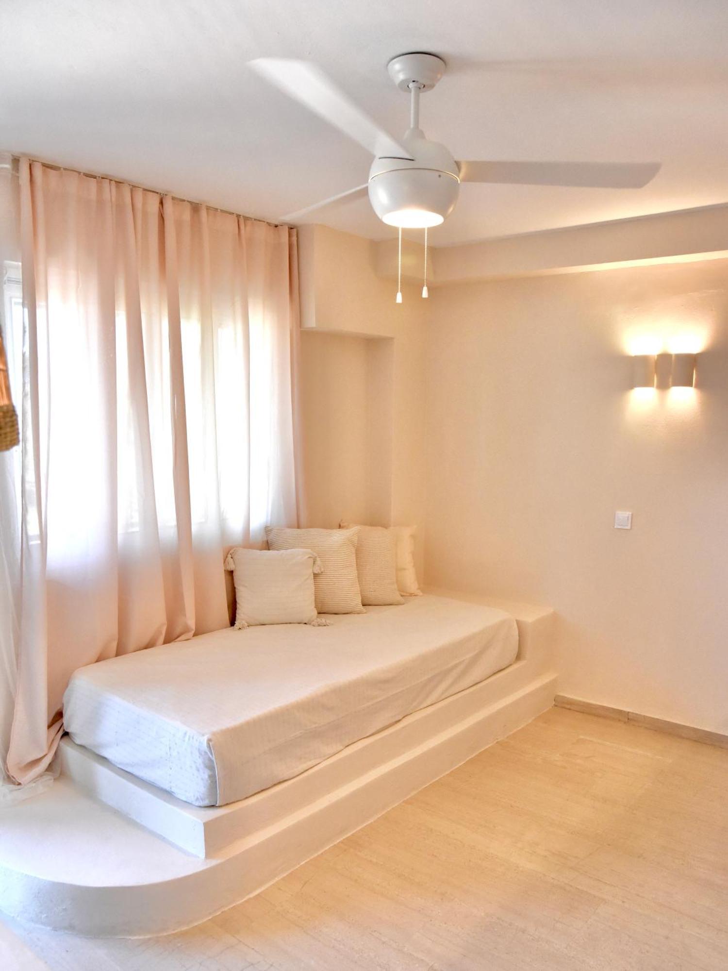Staybridge Apartments, เมซอนกิ ภายนอก รูปภาพ